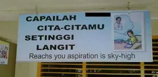terjemahan spanduk berisi slogan bahasa inggris di sekolah lucu sekali