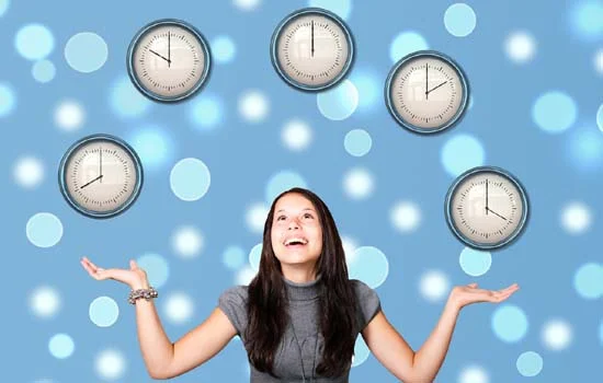 Past Tense nggak hanya tentang kemarin, tapi Sejam yang lalu juga termasuk