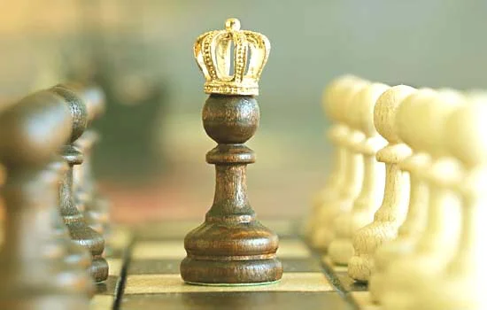 Belajar Present Tense wajib tahu bahwa ia dinobatkan sebagai The King of Conversation