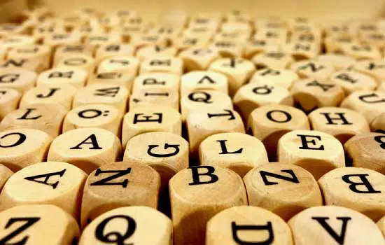 2 Kelompok Kata Kerja dalam Bahasa Inggris yaitu Irregular Verbs dan Regular Verbs